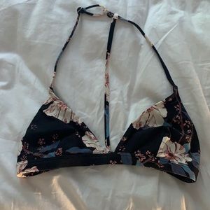 Billabong bikini top